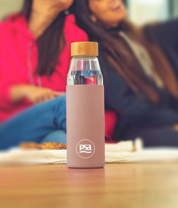 Diferentes diseños para que puedas llevar agua purificada a todos lados. Botellas reutilizables PSA